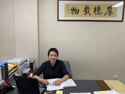 李莉:学会倾听做好本分,为受援人争权益